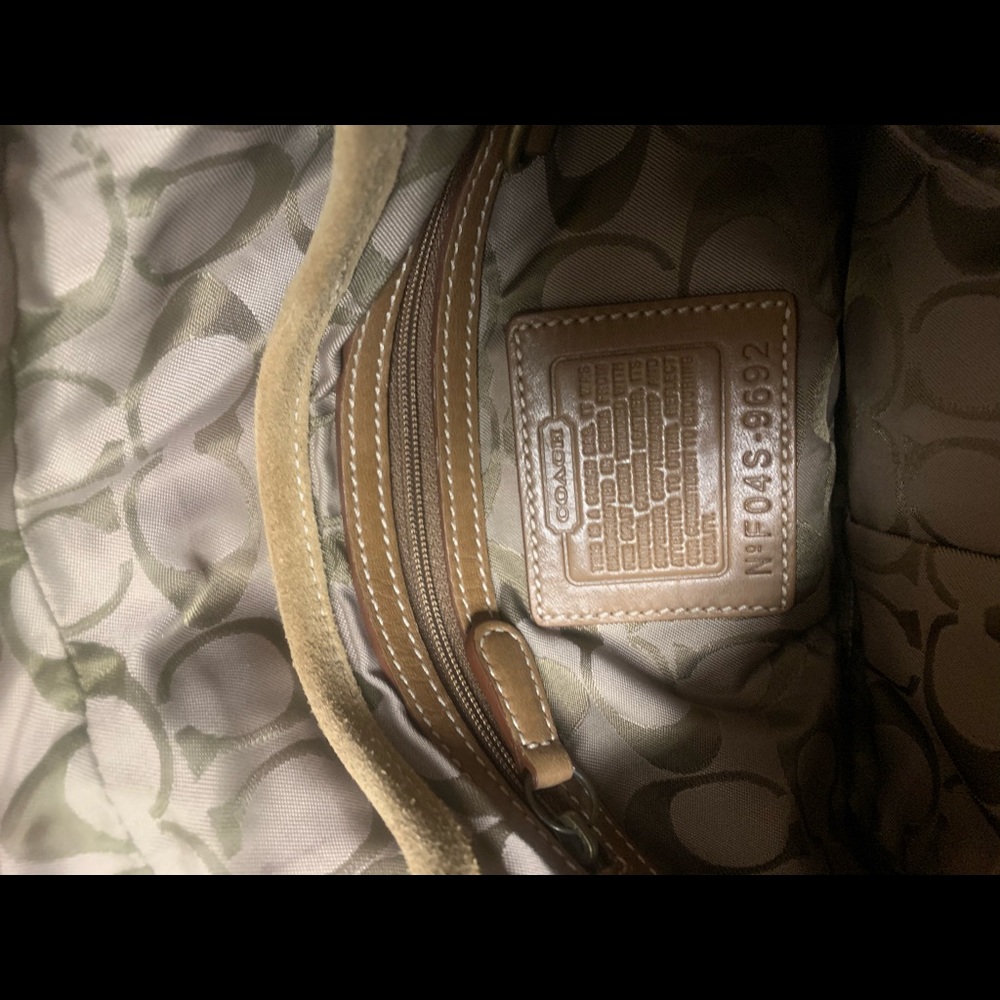 Coach - Picture 2 of 5